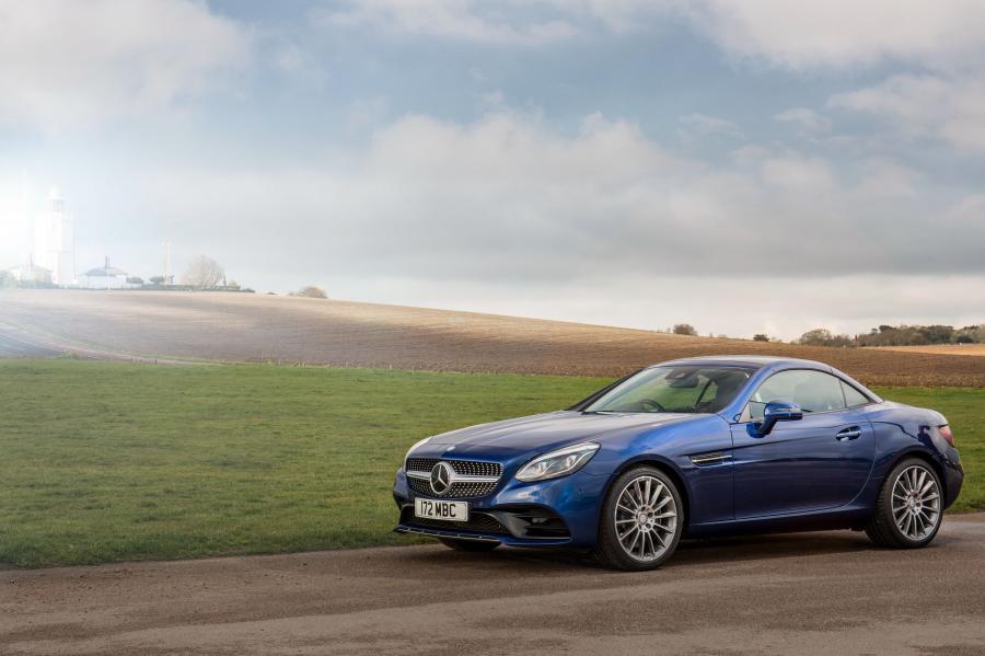  Mercedes-Benz SLC300 AMG Line 2016 года  (UK) (фото 22 из 25)